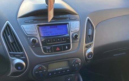 Hyundai ix35 I рестайлинг, 2013 год, 1 300 000 рублей, 11 фотография