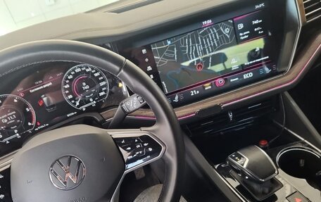 Volkswagen Touareg III, 2021 год, 6 590 000 рублей, 3 фотография