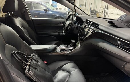 Toyota Camry, 2019 год, 2 870 000 рублей, 12 фотография