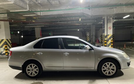 Volkswagen Jetta VI, 2008 год, 550 000 рублей, 2 фотография