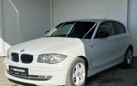 BMW 1 серия, 2011 год, 989 000 рублей, 3 фотография