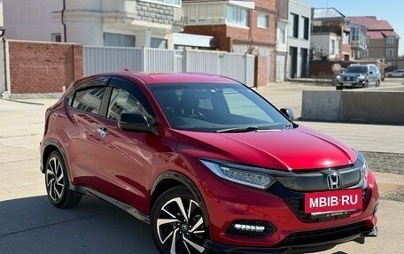Honda Vezel, 2019 год, 1 865 000 рублей, 2 фотография