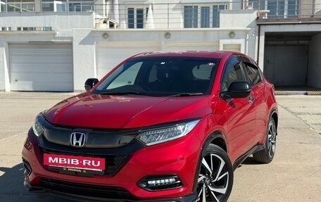 Honda Vezel, 2019 год, 1 865 000 рублей, 3 фотография