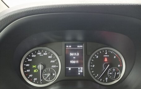 Mercedes-Benz Vito, 2021 год, 5 800 000 рублей, 11 фотография