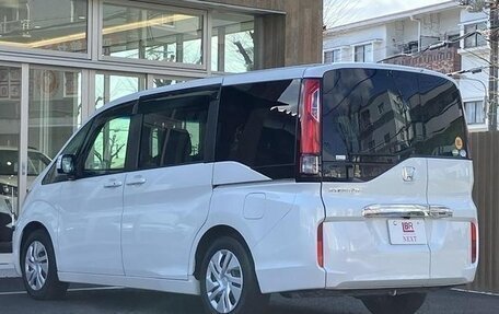 Honda Stepwgn IV, 2019 год, 1 650 000 рублей, 4 фотография