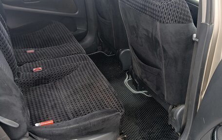 Honda Stream I рестайлинг, 2001 год, 600 000 рублей, 7 фотография
