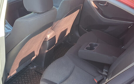 Hyundai Elantra V, 2012 год, 865 000 рублей, 9 фотография