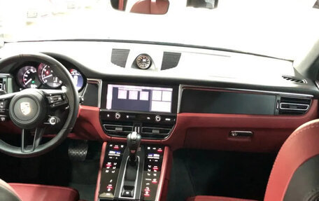 Porsche Macan I рестайлинг, 2022 год, 8 200 000 рублей, 10 фотография