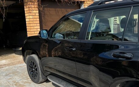 Toyota Land Cruiser Prado 150 рестайлинг 2, 2021 год, 7 500 000 рублей, 3 фотография