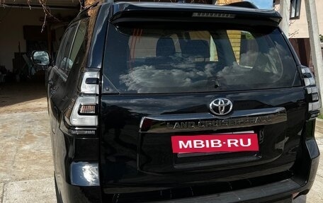 Toyota Land Cruiser Prado 150 рестайлинг 2, 2021 год, 7 500 000 рублей, 4 фотография