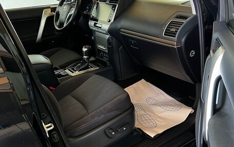 Toyota Land Cruiser Prado 150 рестайлинг 2, 2021 год, 7 500 000 рублей, 17 фотография