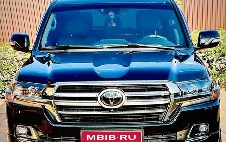 Toyota Land Cruiser 200, 2019 год, 10 500 000 рублей, 1 фотография