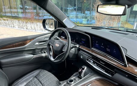 Cadillac Escalade V, 2023 год, 18 900 000 рублей, 15 фотография