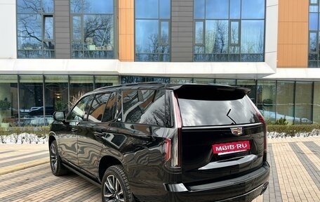 Cadillac Escalade V, 2023 год, 18 900 000 рублей, 11 фотография