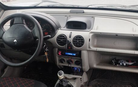 Renault Kangoo II рестайлинг, 2002 год, 285 000 рублей, 6 фотография