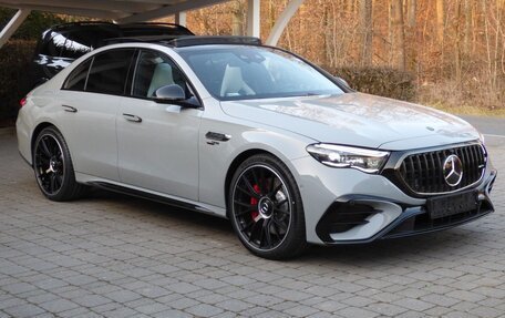 Mercedes-Benz E-Класс AMG, 2024 год, 9 850 000 рублей, 7 фотография
