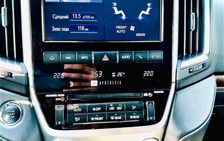 Toyota Land Cruiser 200, 2019 год, 10 500 000 рублей, 9 фотография