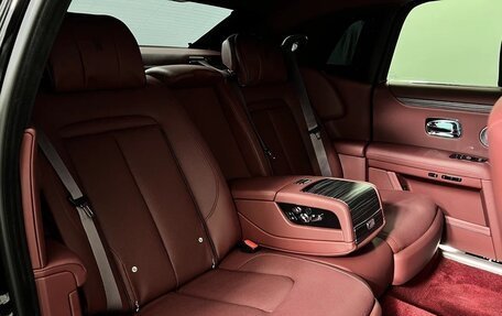 Rolls-Royce Ghost Series II рестайлинг, 2021 год, 54 600 000 рублей, 27 фотография