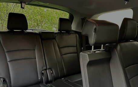 Honda Pilot III рестайлинг, 2018 год, 3 799 000 рублей, 7 фотография
