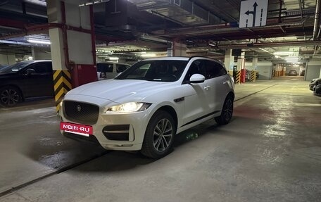 Jaguar F-Pace, 2018 год, 2 880 000 рублей, 3 фотография