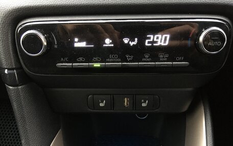 Toyota Yaris, 2020 год, 1 650 000 рублей, 11 фотография
