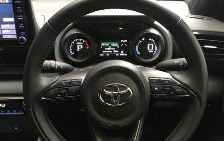 Toyota Yaris, 2020 год, 1 650 000 рублей, 15 фотография