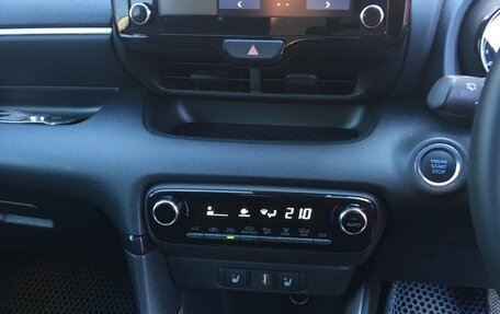 Toyota Yaris, 2020 год, 1 650 000 рублей, 23 фотография