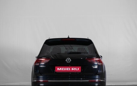 Volkswagen Tiguan II, 2017 год, 2 469 000 рублей, 6 фотография
