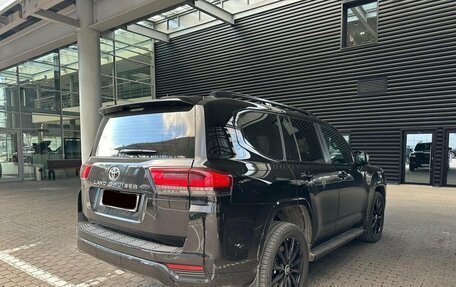 Toyota Land Cruiser, 2023 год, 11 990 000 рублей, 4 фотография