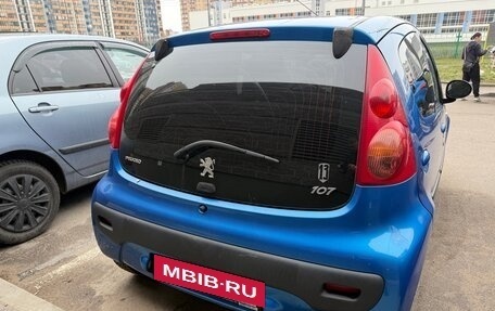 Peugeot 107 I рестайлинг, 2009 год, 550 000 рублей, 2 фотография