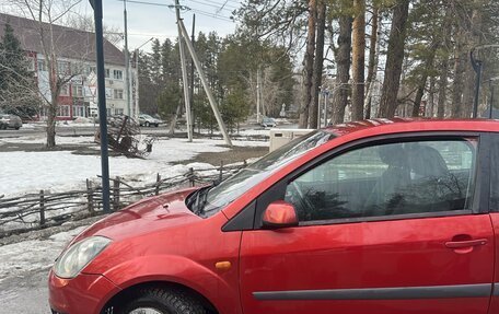 Ford Fiesta, 2007 год, 330 000 рублей, 2 фотография