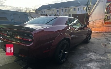 Dodge Challenger III рестайлинг 2, 2020 год, 5 000 000 рублей, 3 фотография