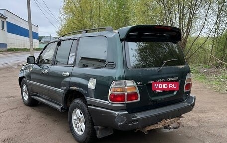 Toyota Land Cruiser 100 рестайлинг 2, 1998 год, 650 000 рублей, 4 фотография