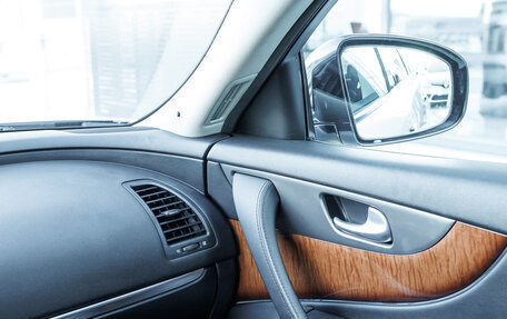 Infiniti QX70, 2014 год, 2 077 000 рублей, 13 фотография