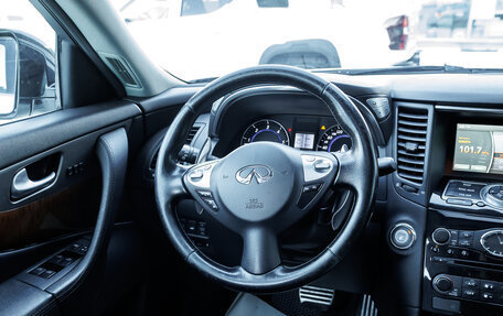 Infiniti QX70, 2014 год, 2 077 000 рублей, 15 фотография