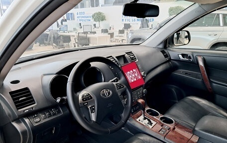 Toyota Highlander III, 2012 год, 1 450 000 рублей, 20 фотография