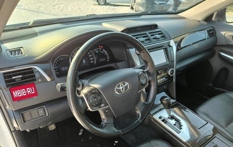 Toyota Camry, 2014 год, 1 669 000 рублей, 10 фотография