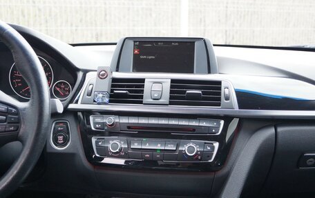 BMW 3 серия, 2017 год, 2 160 000 рублей, 11 фотография