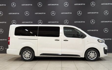 Peugeot Traveller I, 2021 год, 2 895 000 рублей, 22 фотография