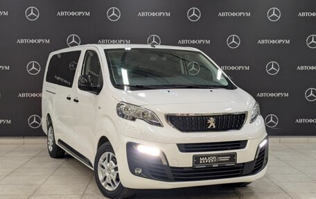 Peugeot Traveller I, 2021 год, 2 895 000 рублей, 20 фотография