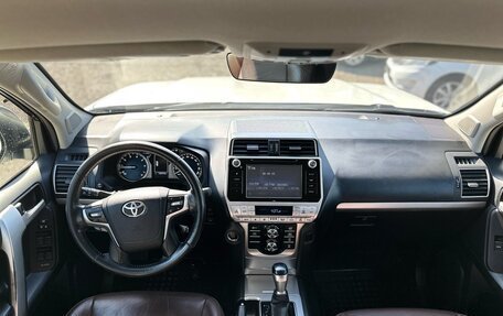 Toyota Land Cruiser Prado 150 рестайлинг 2, 2018 год, 5 370 000 рублей, 10 фотография