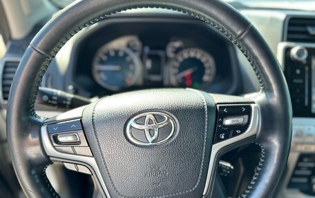 Toyota Land Cruiser Prado 150 рестайлинг 2, 2018 год, 5 370 000 рублей, 13 фотография