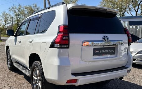 Toyota Land Cruiser Prado 150 рестайлинг 2, 2018 год, 5 370 000 рублей, 6 фотография