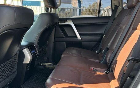 Toyota Land Cruiser Prado 150 рестайлинг 2, 2018 год, 5 370 000 рублей, 19 фотография
