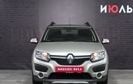 Renault Sandero II рестайлинг, 2017 год, 900 000 рублей, 2 фотография