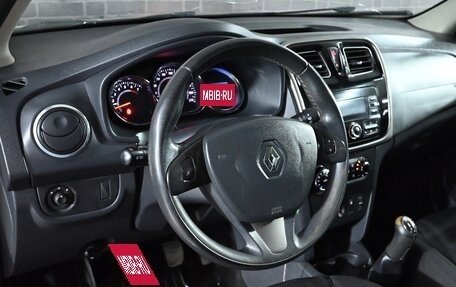 Renault Sandero II рестайлинг, 2017 год, 900 000 рублей, 12 фотография