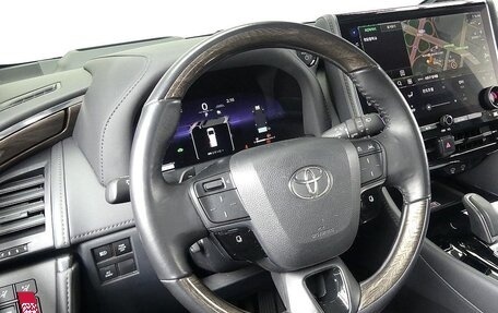 Toyota Alphard, 2024 год, 10 400 000 рублей, 7 фотография