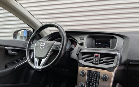 Volvo V40 II рестайлинг, 2013 год, 1 450 000 рублей, 21 фотография