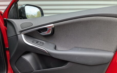 Volvo V40 II рестайлинг, 2013 год, 1 450 000 рублей, 22 фотография