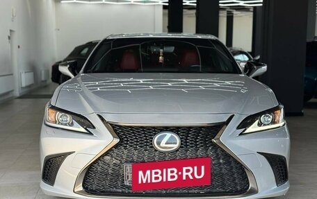 Lexus ES VII, 2019 год, 4 500 000 рублей, 2 фотография